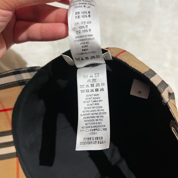 Burberry hat medium pre-loved - Picture 5 of 14